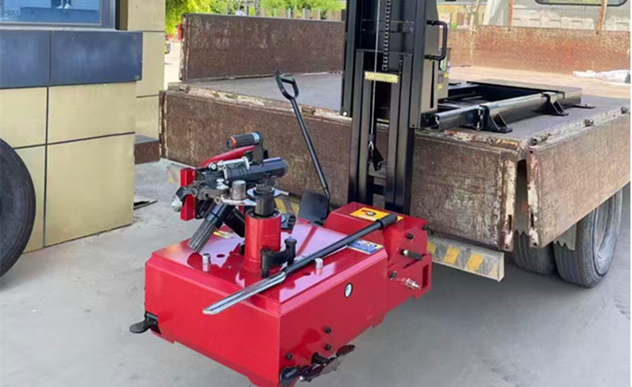 真空胎拆裝機(jī)